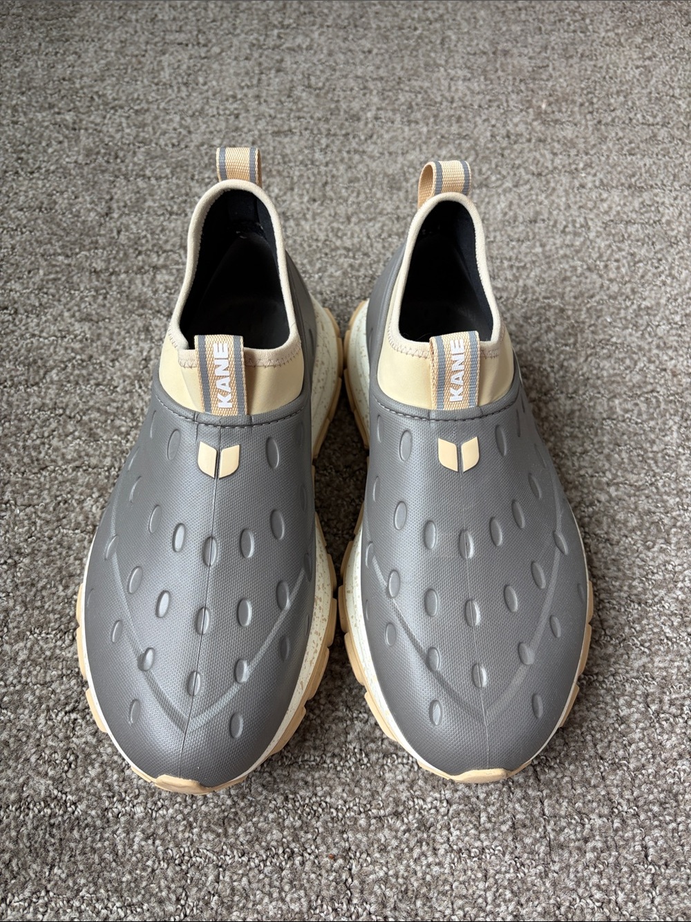 KANE Men's Slip-On Sneakers in Gray and Cream